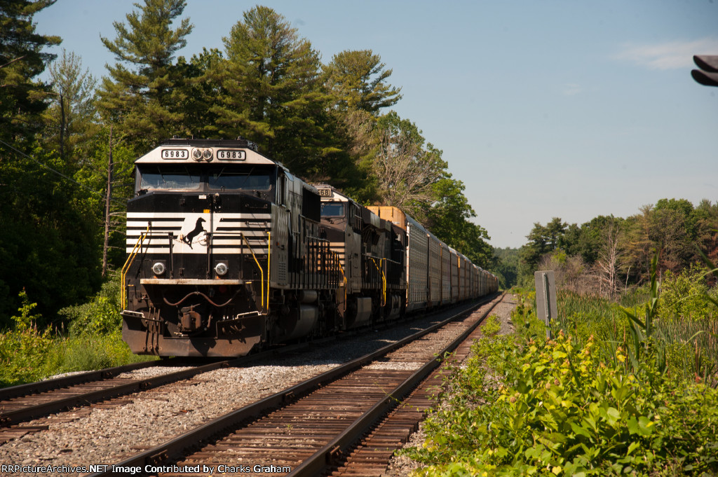 NS 6983 sitting at the end of the line.